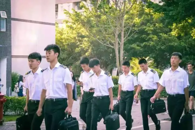 如何借助篮球榜样的力量提升团队协作能力_0